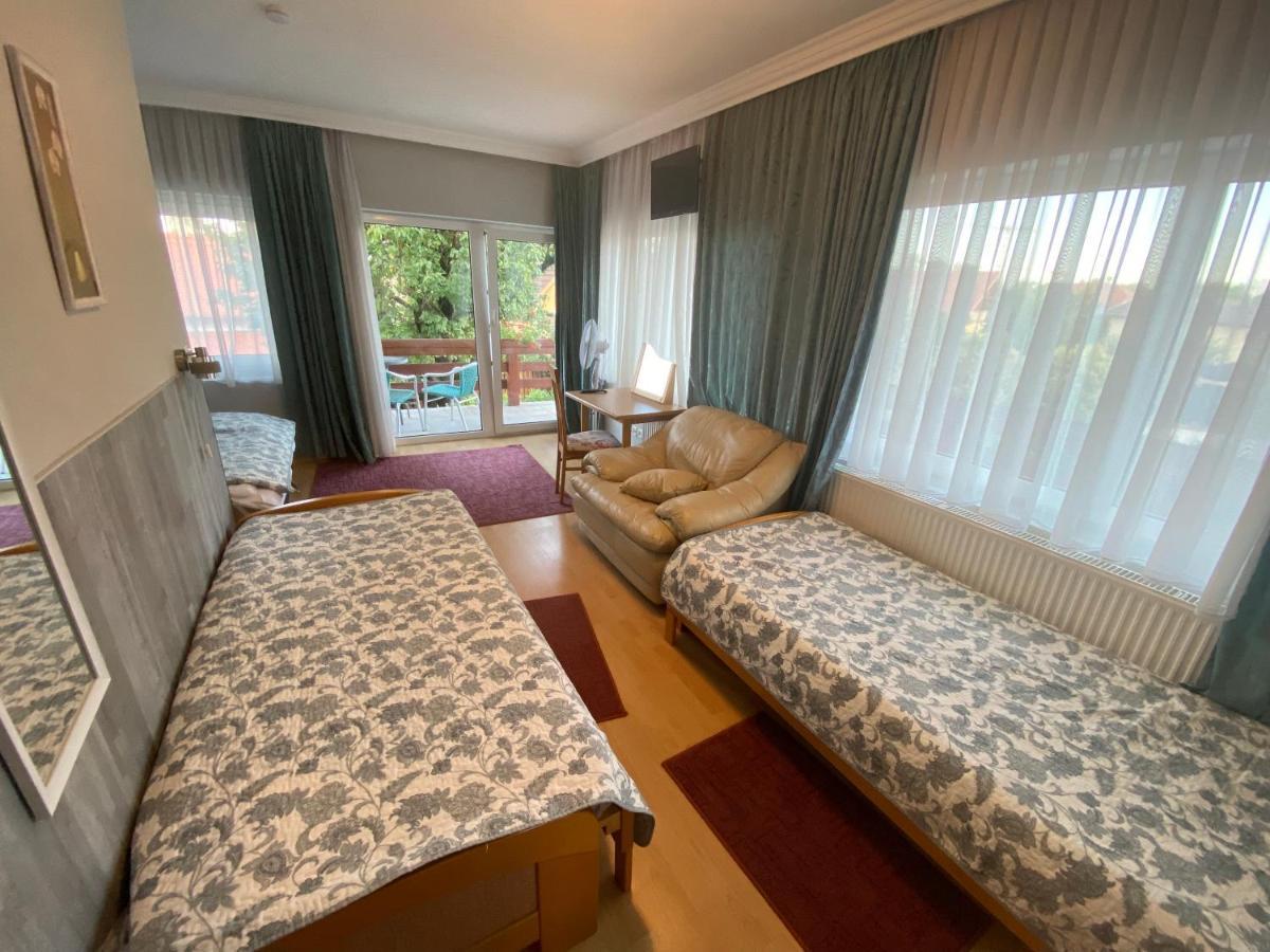 Villa Lux Hévíz Eksteriør bilde
